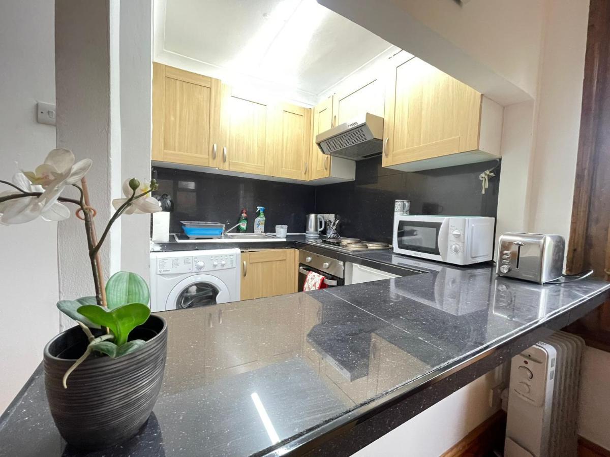 Private Double Room In Stratford ลอนดอน ภายนอก รูปภาพ